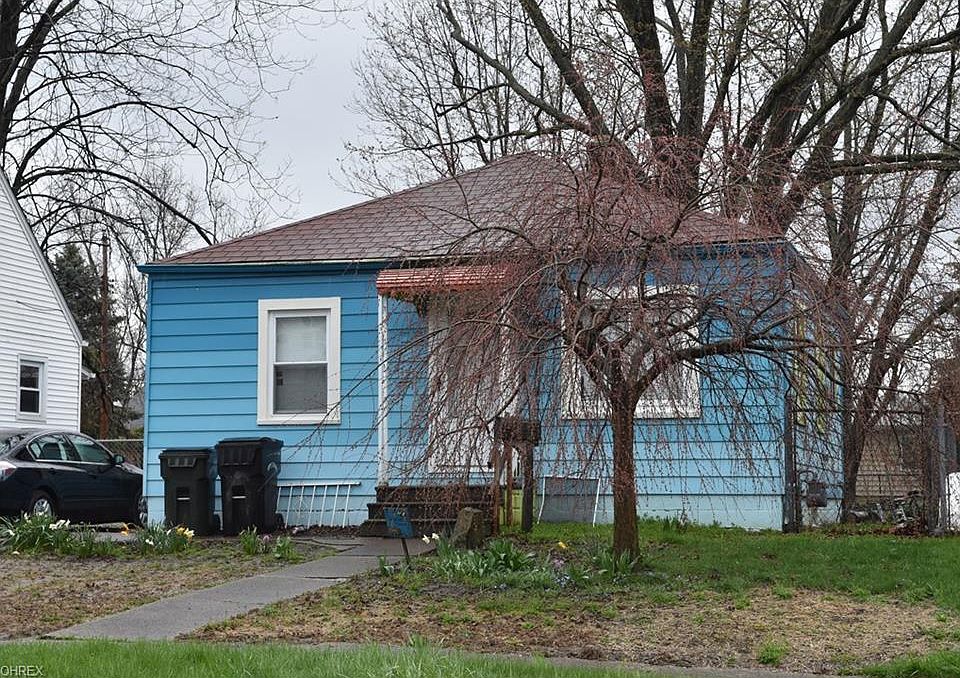 1st image of 472 10th St