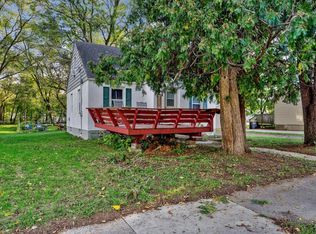 9 14th St NE, Faribault, MN 55021