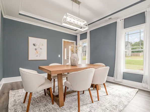 104 Buckhaven Ct, Holly Springs, NC 27540