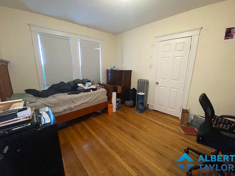 288 Foster St #1 — Photo 6