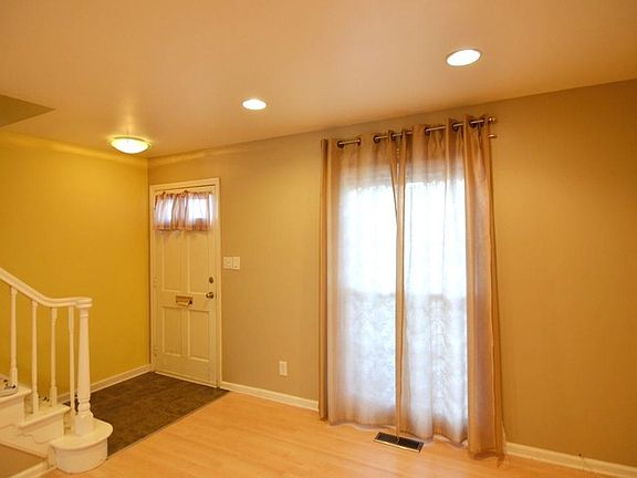5th image of 31 Brandywine Sq