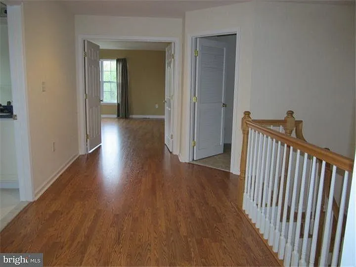 5 Jackson Ave — Photo 9