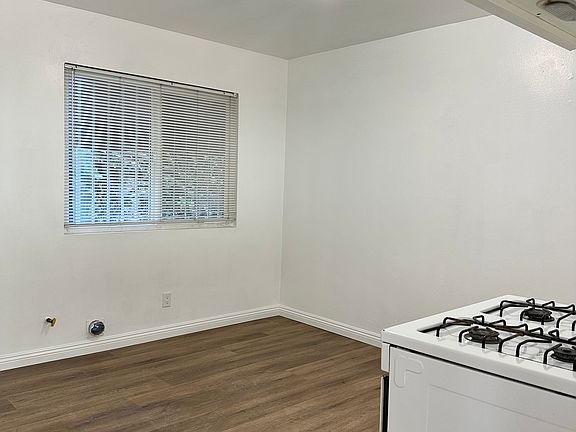 5th image of 7954 Emerson Pl