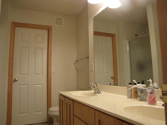 5th image of 17214 Embers Ave