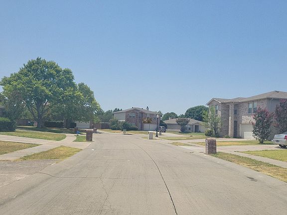 4th image of 4605 Bellcrest Dr