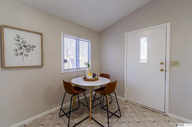 4266 Maple St — Photo 23