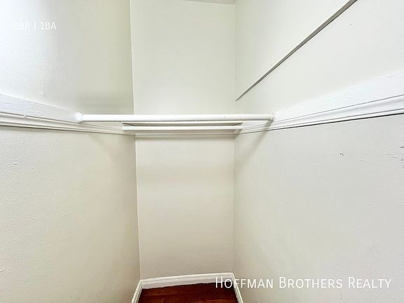 5th image of 1825 Whitley Ave #309A