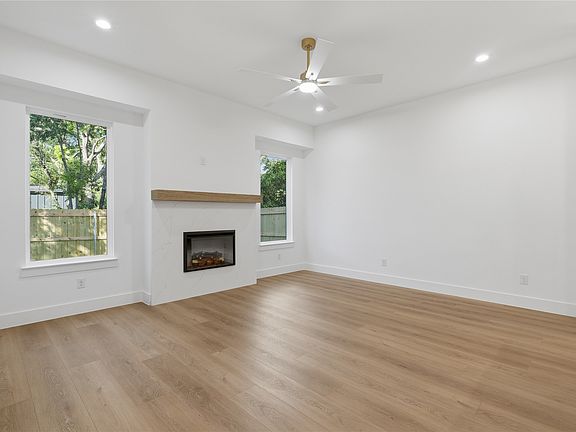 5th image of 5806 Carlton Garrett St