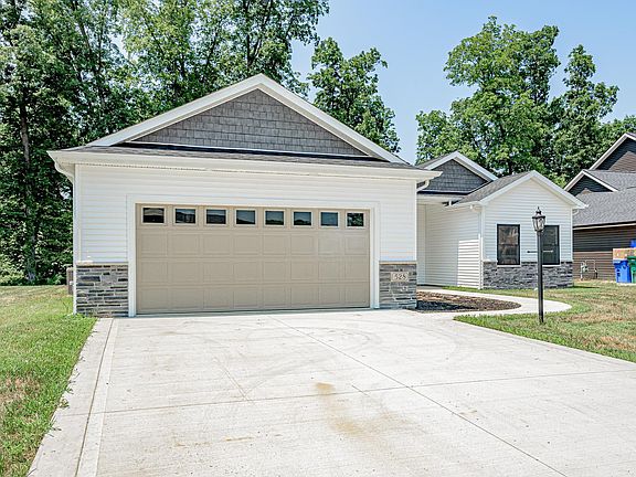 5th image of 528 S Valley River Dr