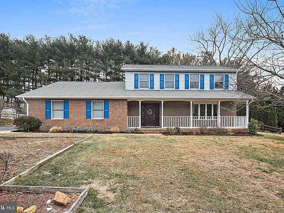 2nd image of 13721 Barberry Way