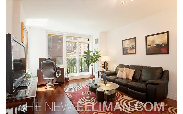 Rented by Douglas Elliman | media 29