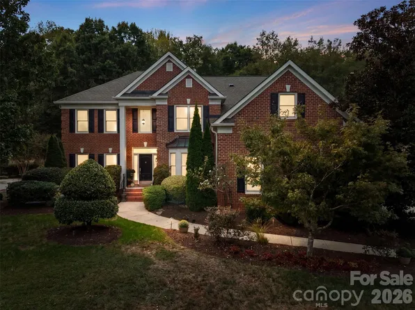 2042 Maynard Rd, Charlotte, NC 28270