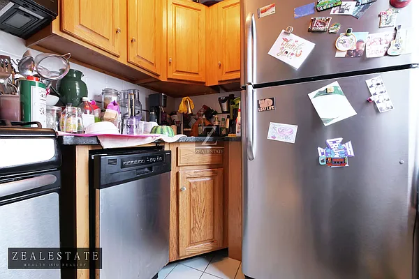 Rented by ZealEstate Group Inc | media 40