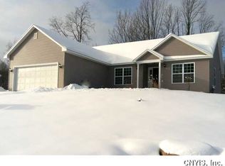 501 McClennan Dr, Fayetteville, NY 13066