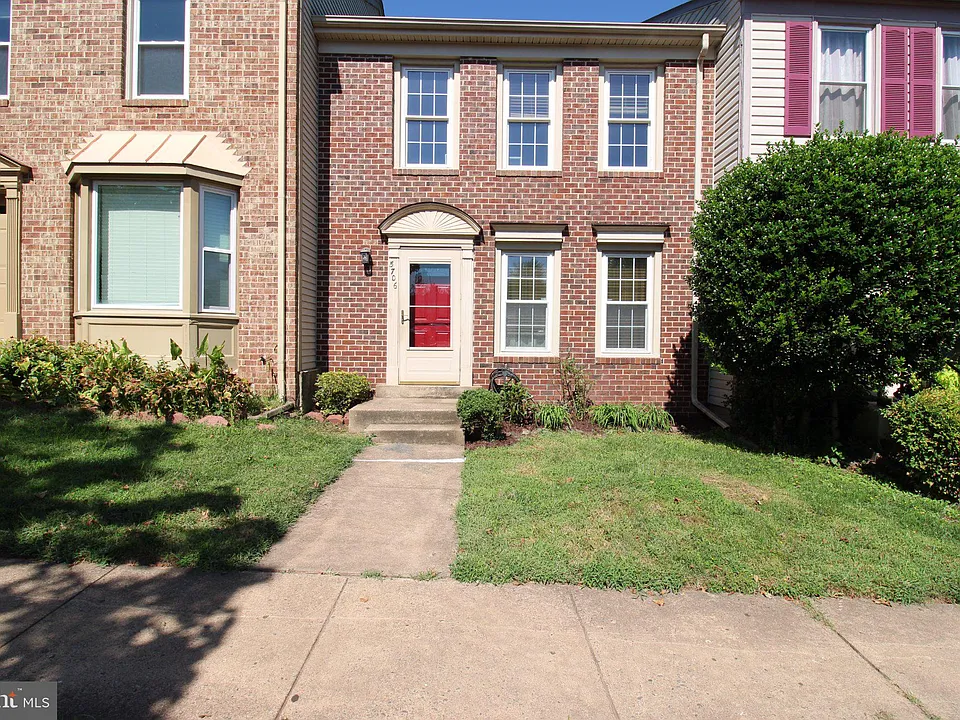 5706 Heritage Crossing Ct