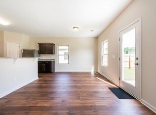 465 Academy Woods Dr, Jefferson, GA 30549