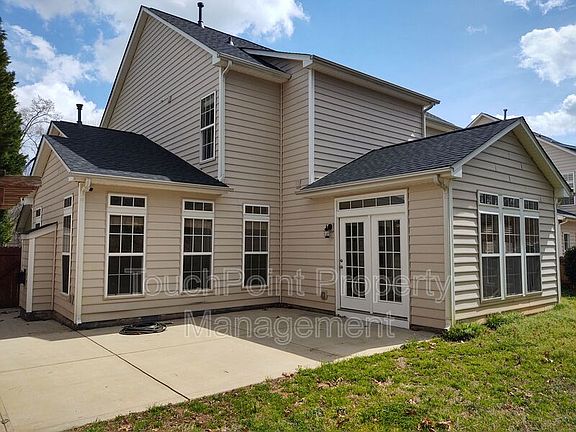 2nd image of 2112 Pineapple Ct