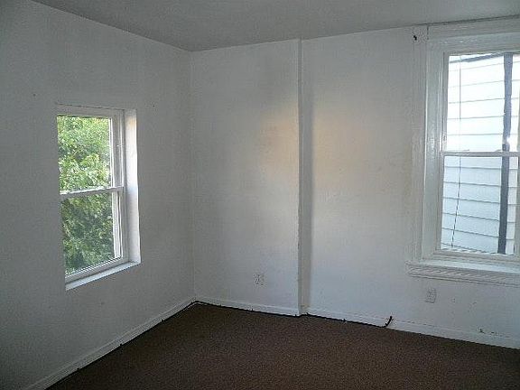 Rear Bedroom