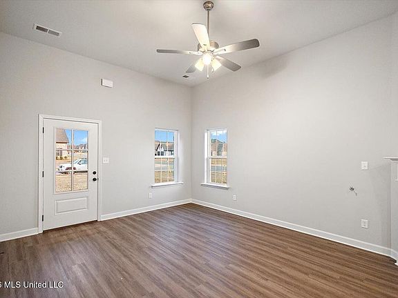 3rd image of 6511 John Hamilton Way E