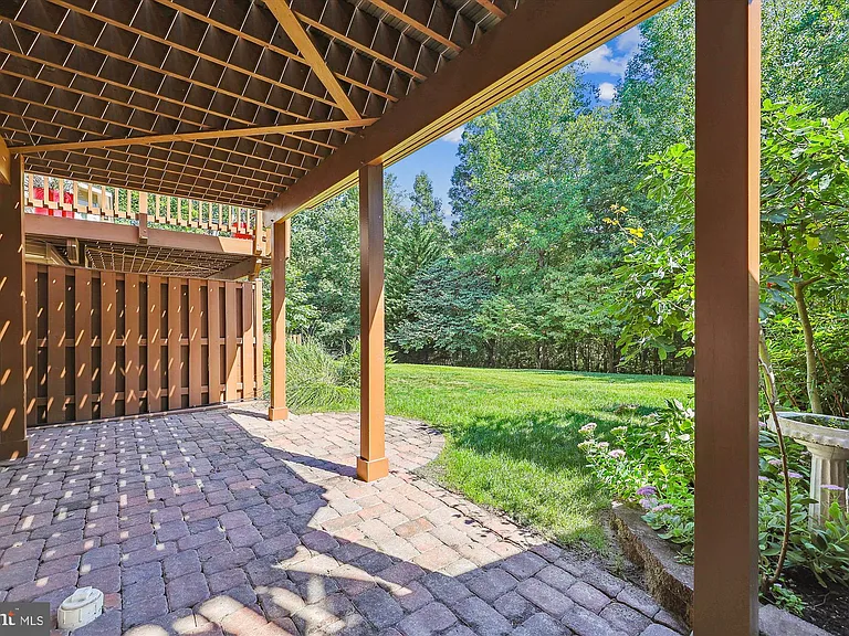 7445 Gillingham Row — Photo 28