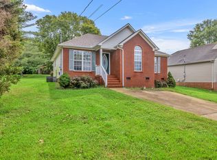 1701 University Dr, Columbia, TN 38401