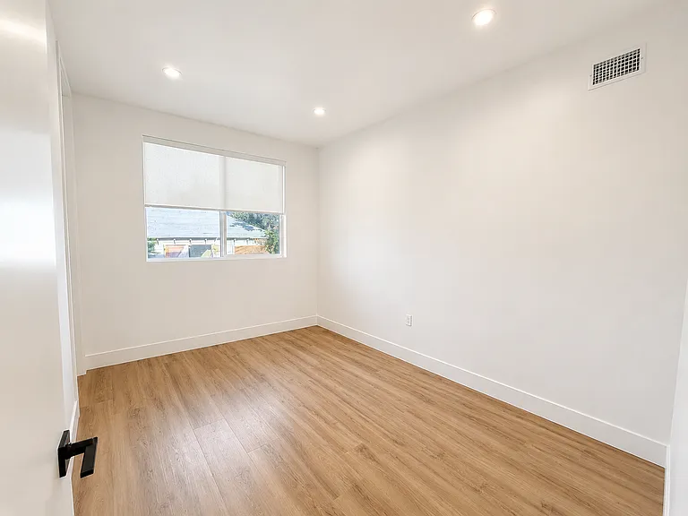 606 N Normandie Ave #606 — Photo 21