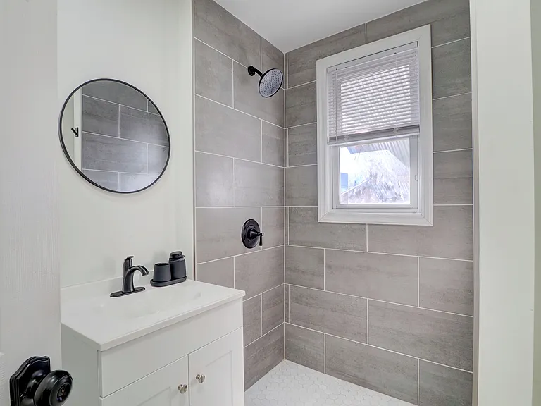 74 Winthrop St #2 — Photo 9