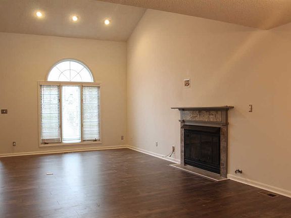3rd image of 1730 Dove Ln