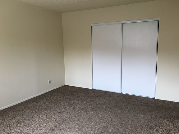 4th image of 305 N Marguerita Ave