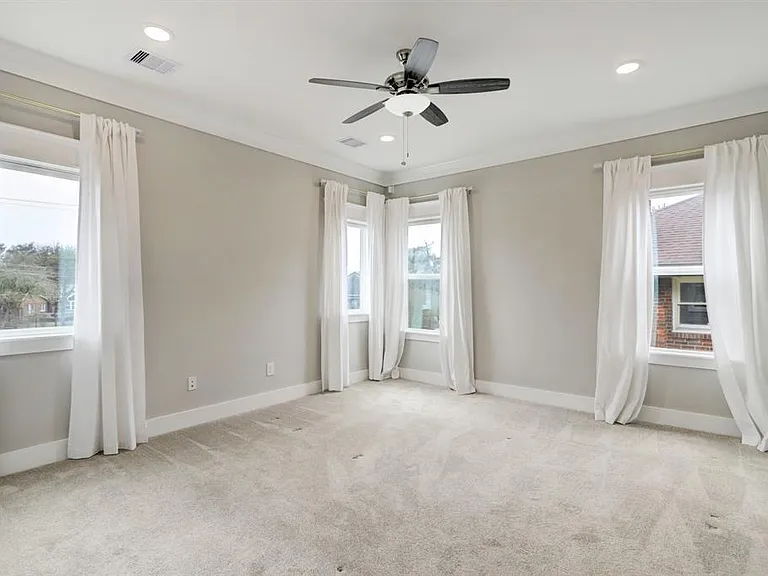 317 Telephone Rd — Photo 24