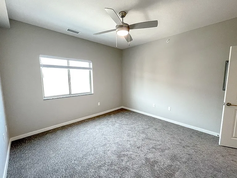620 Research Dr — Photo 29