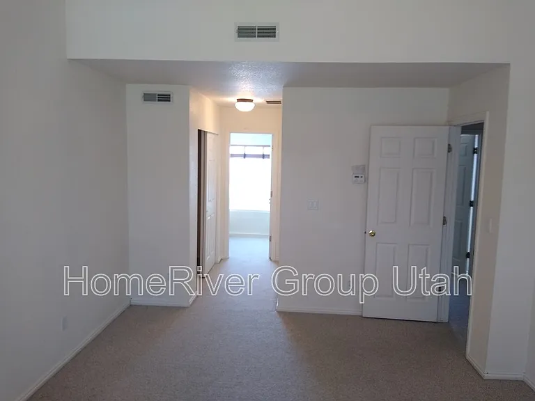 985 E Senior Band Rd — Photo 10