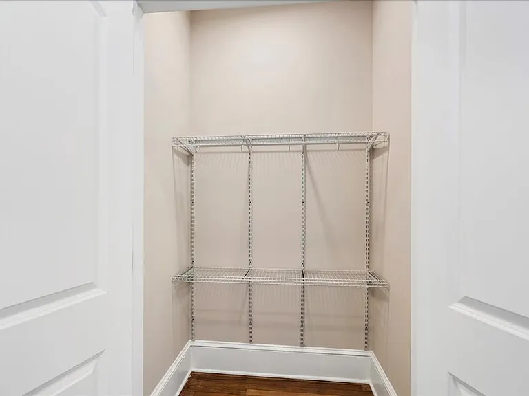 24 Springfield Ave Apartments — Photo 10