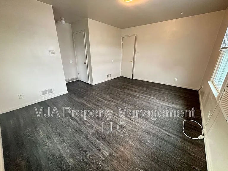 738 W Wasatch St — Photo 5