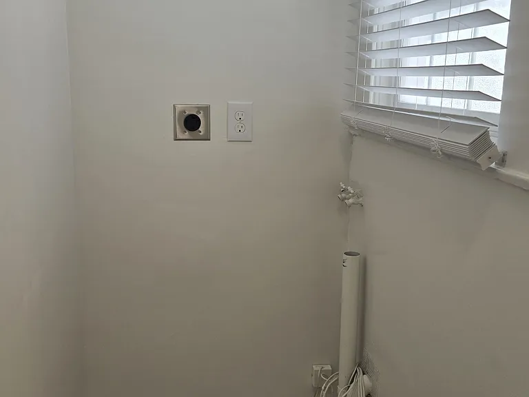1108 Taraval St — Photo 9