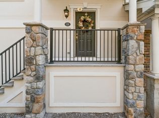 18 Barrister St, Clifton, NJ 07013