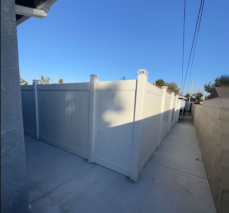 1st image of 13809 1/2 Actina Ave