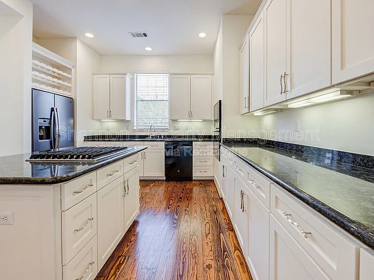 1501 California St #C — Photo 10