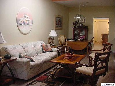 2nd image of 867 W Calle De Emilia