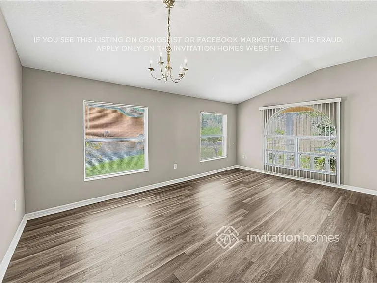 449 Stone Briar Dr — Photo 4