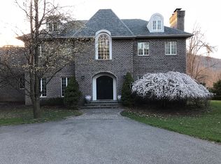 37 James Brite Cir, Mahwah, NJ 07430
