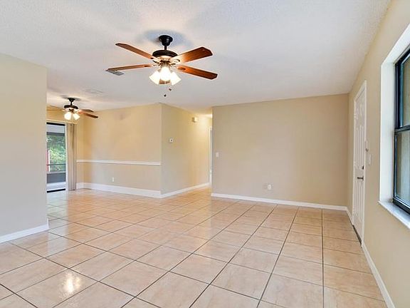 5th image of 12268 Delaware Woods Ln