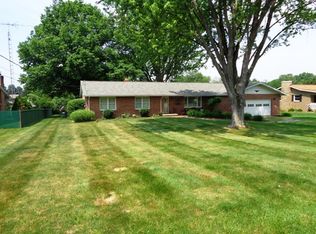 11182 Lynnwood Dr Ne, Magnolia, OH 44643