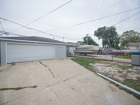 3rd image of 1702 N 15th Ave