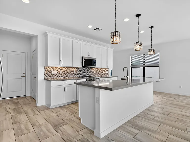 8792 Antarus Dr — Photo 7