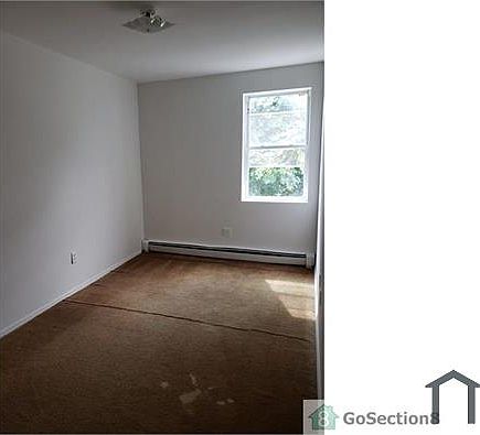5th image of 214 Beach 26th St APT 1