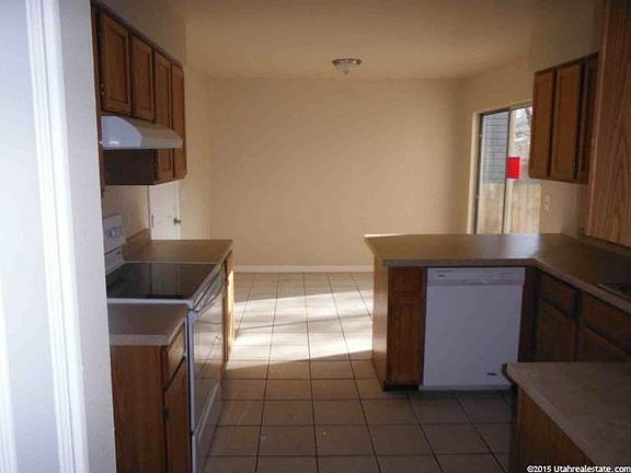 5th image of 1289 W Athleen Dr