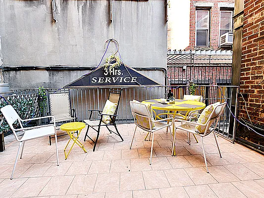 Rented by Cooper & Cooper Real Estate | media 13