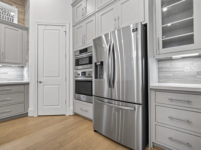 2713 Kinsley Oaks Dr — Photo 18