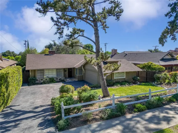 678 W Highland Ave, Sierra Madre, CA 91024